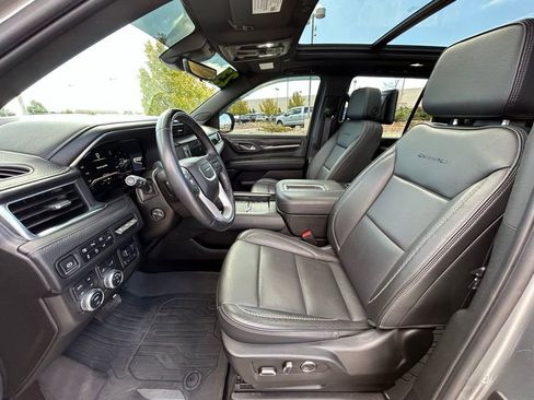 Used 2023 GMC Yukon Denali w/ Denali Reserve Package AWD/4WD image 13