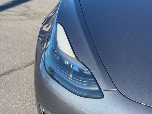 Used 2023 Tesla Model 3 Standard Range image 4