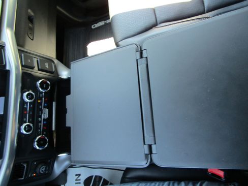 Used 2025 Ford F150 Lariat w/ Equipment Group 501A Mid AWD/4WD image 33