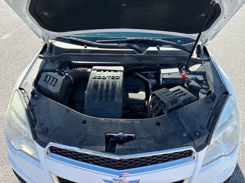 Used 2015 Chevrolet Equinox LS image 26