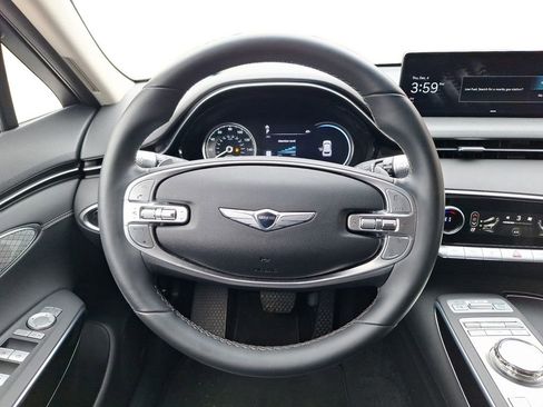 Used 2022 Genesis GV70 2.5T image 12