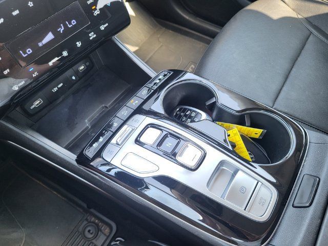 Used 2023 Hyundai Tucson Limited AWD/4WD image 19