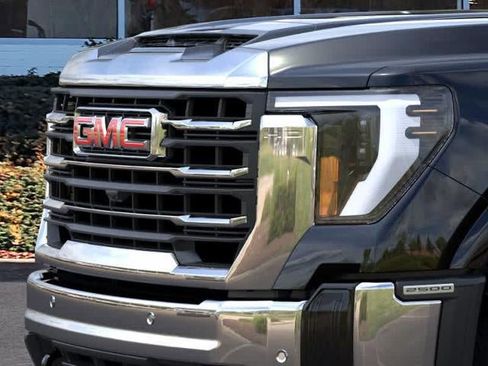 New 2025 GMC Sierra 2500 SLT w/ SLT Premium Package image 13