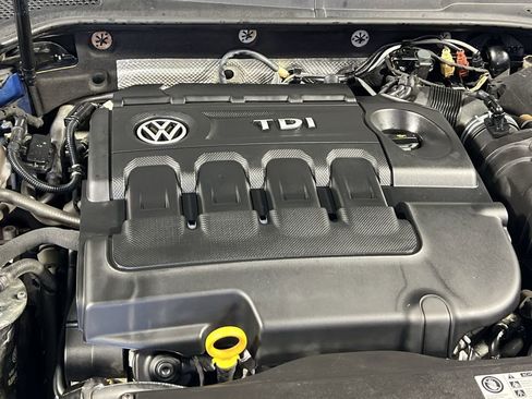 Used 2015 Volkswagen Golf TDI SEL image 29