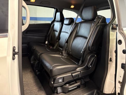 Certified 2023 Honda Odyssey Touring image 18