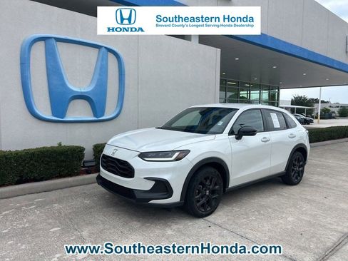 Used 2024 Honda HR-V Sport image 1