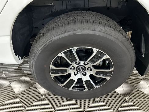 Used 2024 Nissan Titan SV w/ Accessory Utility Package AWD/4WD image 11