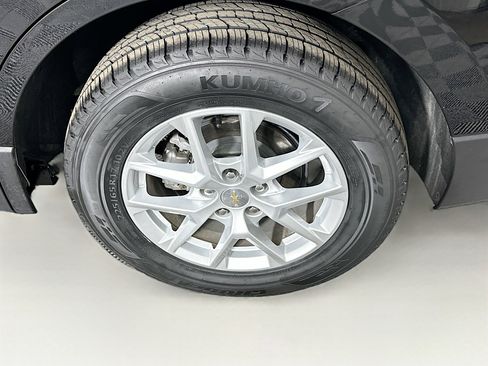 Used 2024 Chevrolet Equinox LS FWD image 11