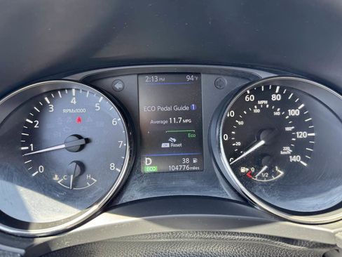 Used 2019 Nissan Rogue SV FWD image 24