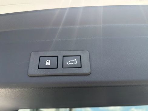 Used 2024 Subaru Ascent Limited w/ Technology Package AWD/4WD image 43