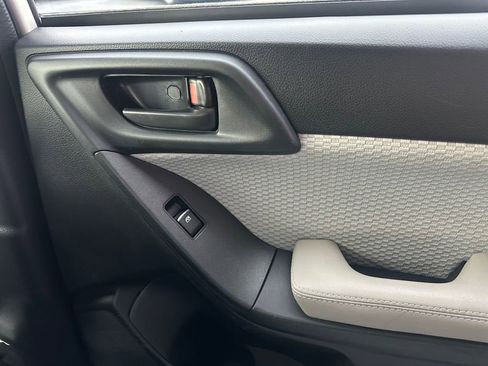 Used 2018 Subaru Forester 2.5i w/ Alloy Wheel Package image 31