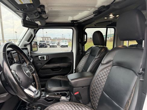 Used 2021 Jeep Wrangler Unlimited Sahara image 19