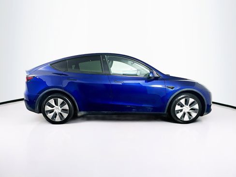 Used 2021 Tesla Model Y Long Range image 10