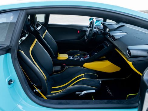 Used 2023 Lamborghini Huracan Tecnica RWD image 17