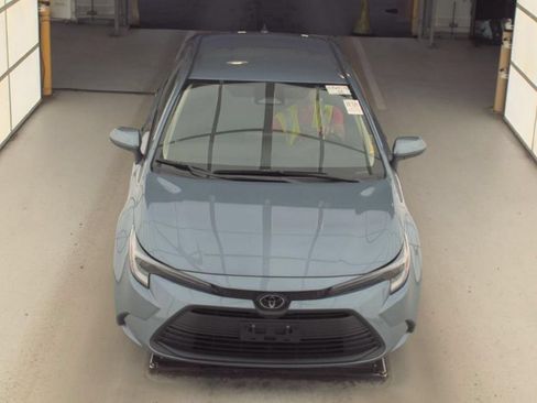 Used 2026 Toyota Corolla LE FWD image 2