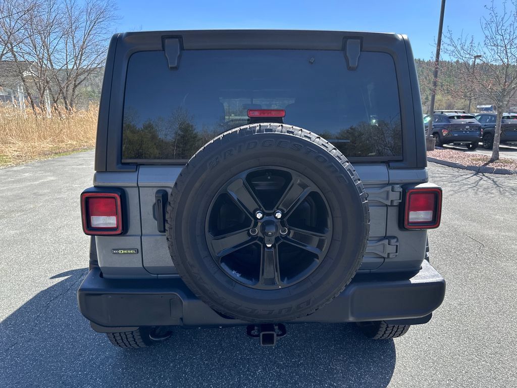 Used 2022 Jeep Wrangler Unlimited Sport AWD/4WD image 4
