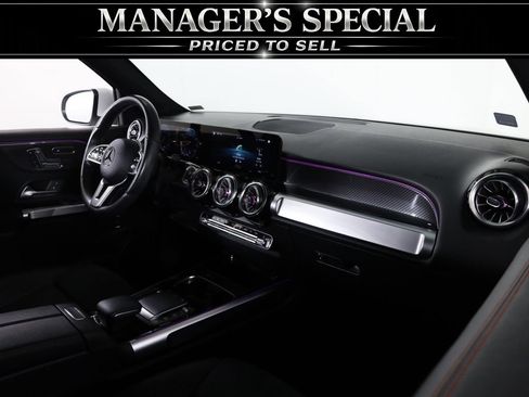 Used 2022 Mercedes-Benz GLB 250 4MATIC image 55