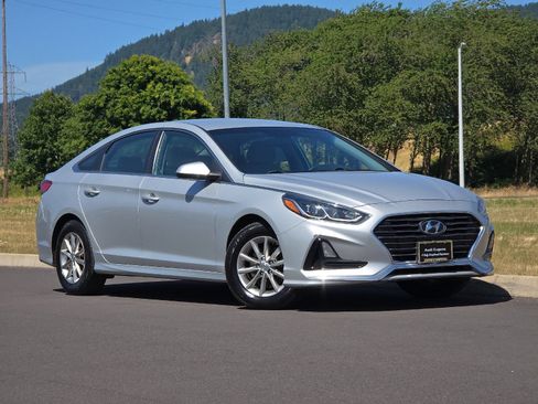 Used 2019 Hyundai Sonata SE FWD image 1