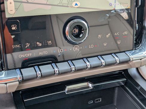 New 2026 GMC Yukon XL Denali image 31