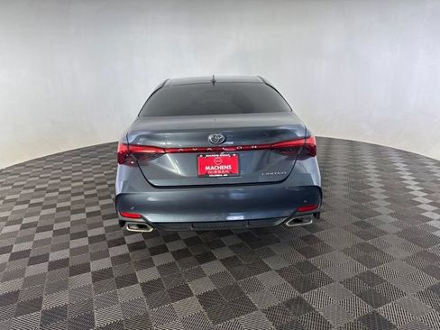 Used 2019 Toyota Avalon Limited w/ Advanced Safety Package FWD image 6