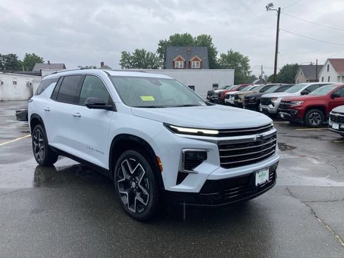 New 2026 Chevrolet Traverse High Country AWD/4WD image 1