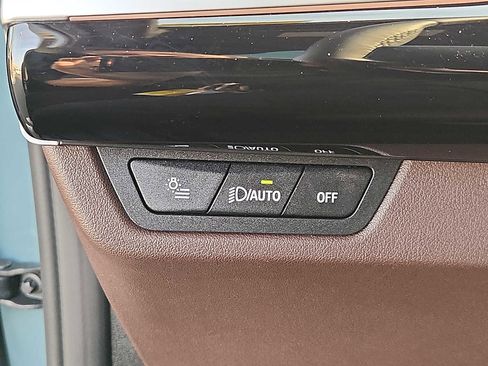 Used 2025 BMW X2 xDrive28i image 22