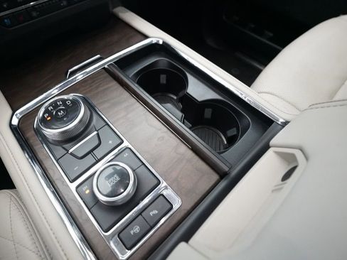 Used 2019 Ford Expedition Max Platinum AWD/4WD image 18