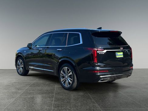 Used 2024 Cadillac XT6 Premium Luxury image 5
