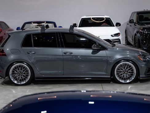 Used 2019 Volkswagen Golf R 4-Door image 7