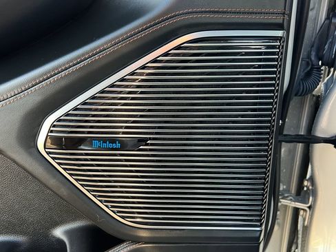 Used 2022 Jeep Grand Cherokee L Summit image 15