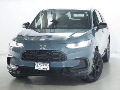 Used 2023 Honda HR-V Sport image 3