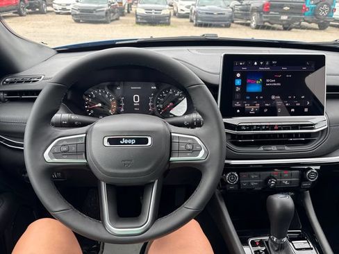 New 2026 Jeep Compass Latitude AWD/4WD image 10