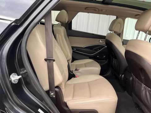 Used 2014 Hyundai Santa Fe Limited w/ Ultimate Package 07 image 22