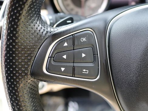 Used 2016 Mercedes-Benz GLA 250 image 19