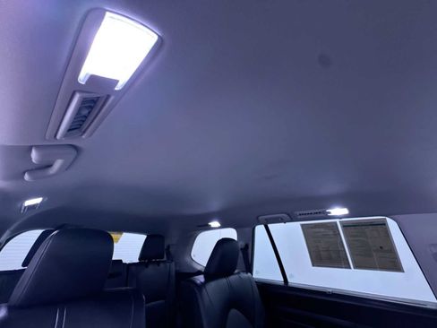 Used 2025 Toyota Grand Highlander AWD image 31