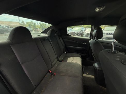 Used 2014 Dodge Avenger SE FWD image 14