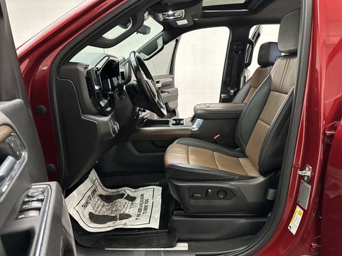 Used 2024 Chevrolet Silverado 3500 High Country w/ High Country Premium Package image 22