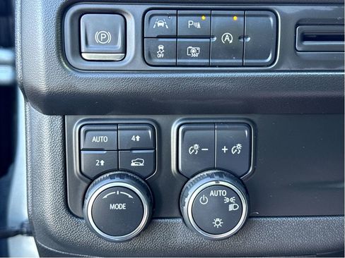 Used 2023 Chevrolet Tahoe RST w/ Luxury Package AWD/4WD image 13