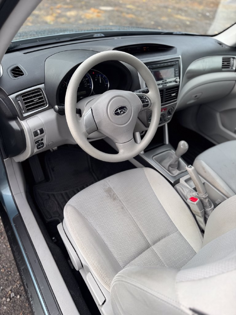 Used 2011 Subaru Forester 2.5X AWD/4WD image 28