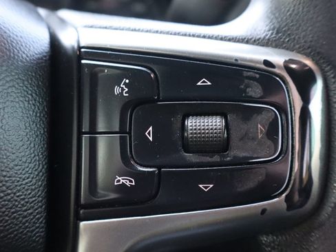 Used 2022 Chevrolet Silverado 3500 LT AWD/4WD image 33