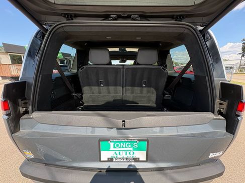 Used 2024 Rivian R1S Adventure AWD/4WD image 31