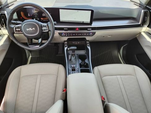 Used 2025 Kia Sorento EX FWD image 26