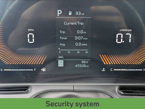 Used 2025 Kia Carnival FWD image 34