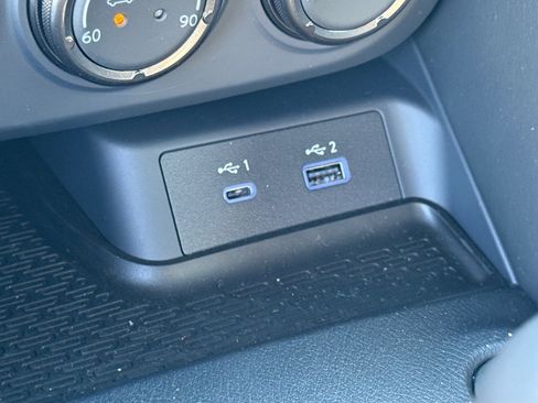 New 2025 Nissan Z Performance w/ Floor Mat Package image 24