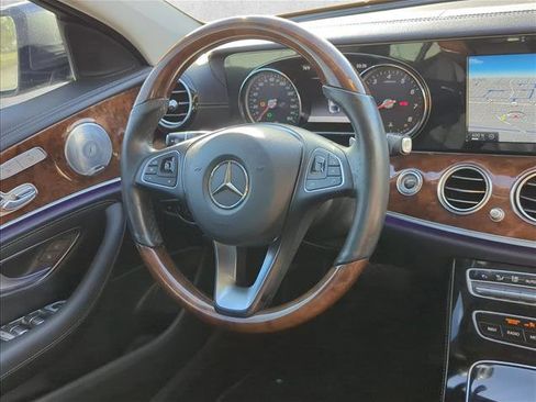 Used 2017 Mercedes-Benz E 300 image 27