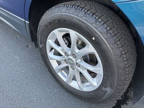 Used 2020 Chevrolet Equinox LT image 31