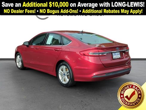 Used 2018 Ford Fusion SE w/ Fusion SE Technology Package image 4