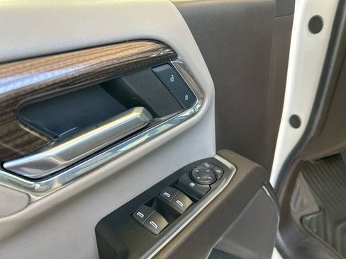 Used 2024 Chevrolet Silverado 2500 LT image 35