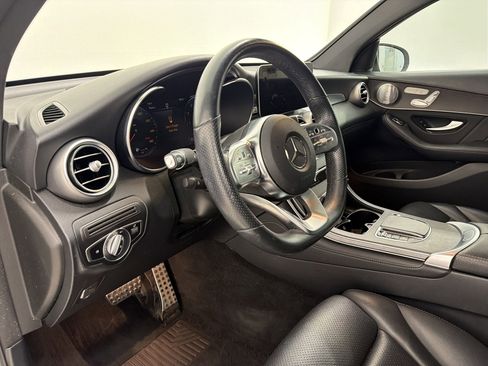 Used 2020 Mercedes-Benz GLC 300 4MATIC Coupe image 4