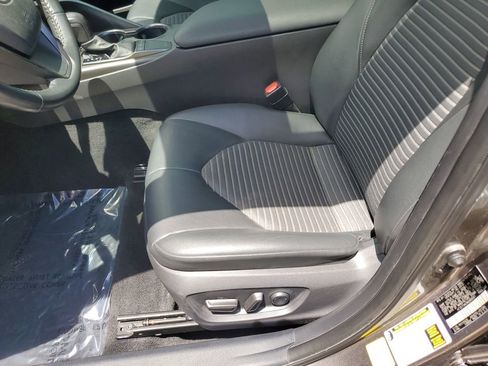 Used 2022 Toyota Camry SE w/ Audio Upgrade Package FWD image 21